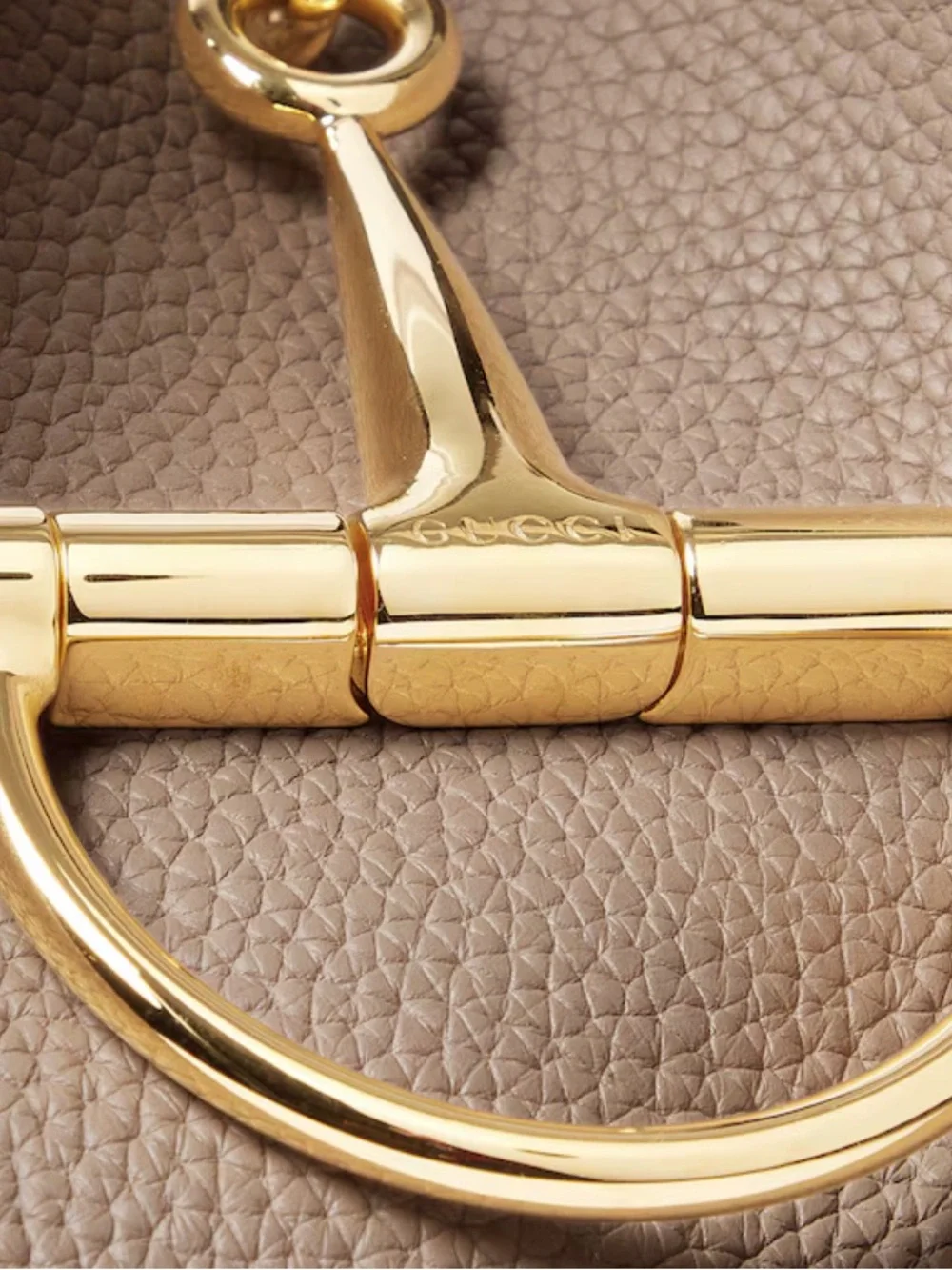 Authentic Like New Gucci Softbit Maxi Hobo in Taupe Leather with Gold Hardware - Picture 4 of 9